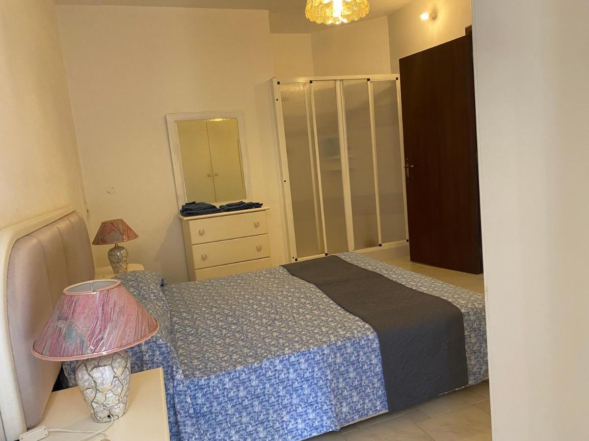Sea Front Apartment At Mellieha Bay, Malta! מראה חיצוני תמונה