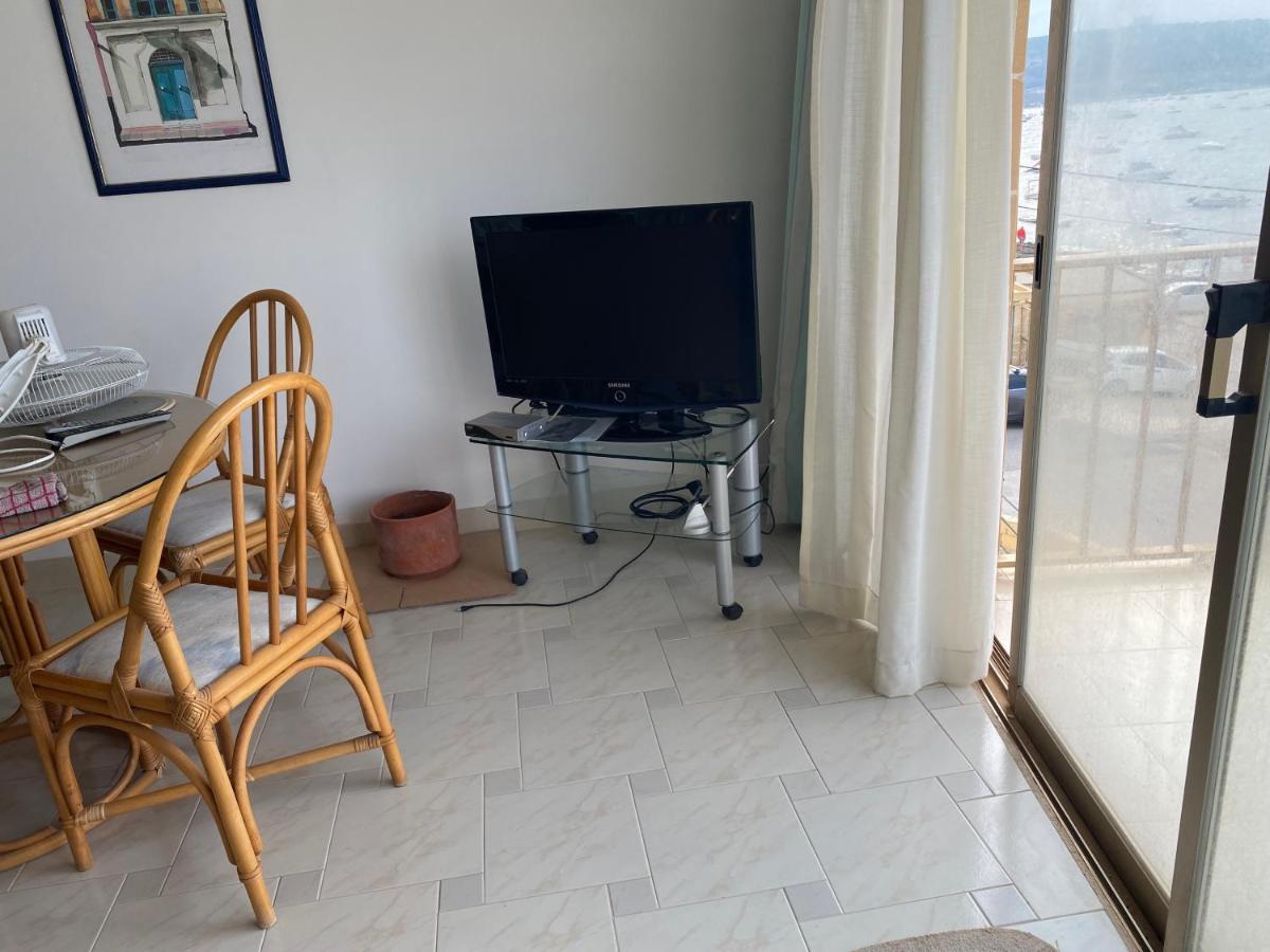 Sea Front Apartment At Mellieha Bay, Malta! מראה חיצוני תמונה